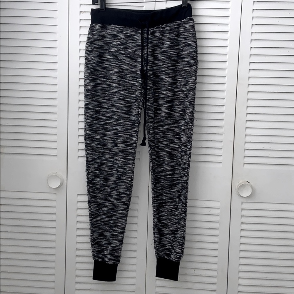 No Boundaries Textured Jogger Pants